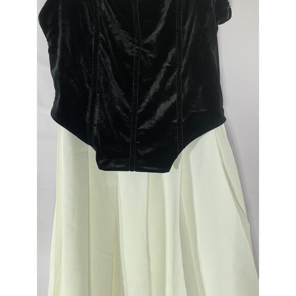 EXTRO & VERT Women's Black-White Velvet Corset Contrast Pleated Mini Dress SZ 8 - Picture 6 of 12